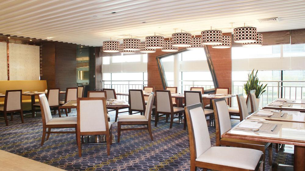 Holiday Inn Shijiazhuang Central By Ihg Εξωτερικό φωτογραφία