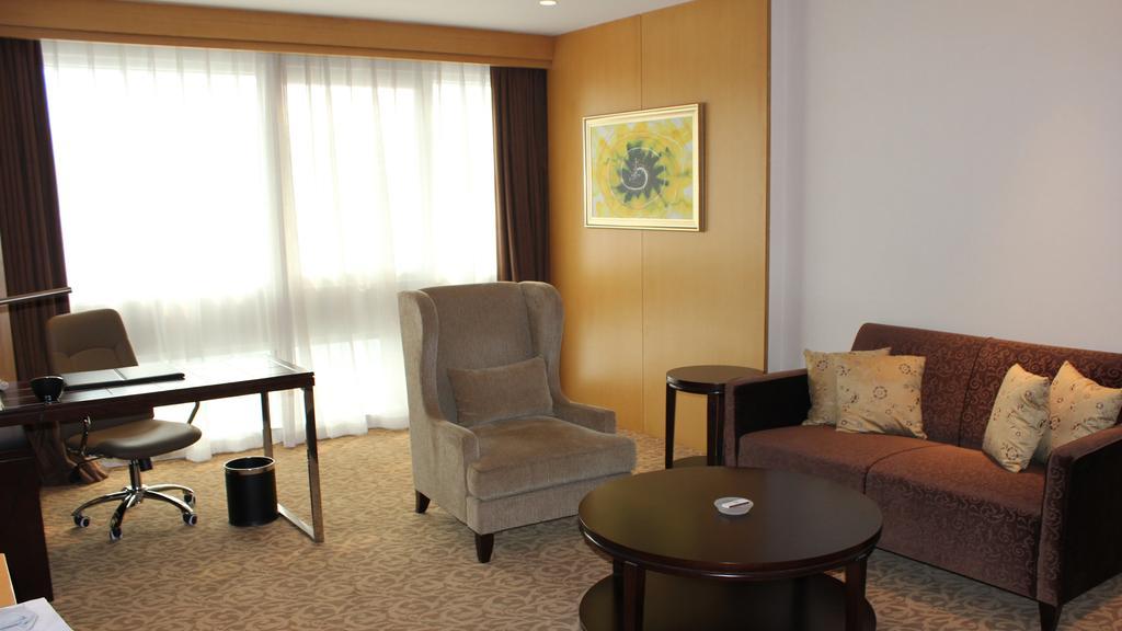 Holiday Inn Shijiazhuang Central By Ihg Εξωτερικό φωτογραφία